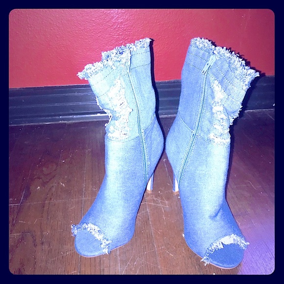 L.A. Republic Shoes - Brand new denim heel distressed heels